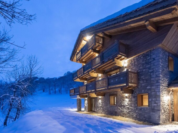 Chalet Alya Image 01