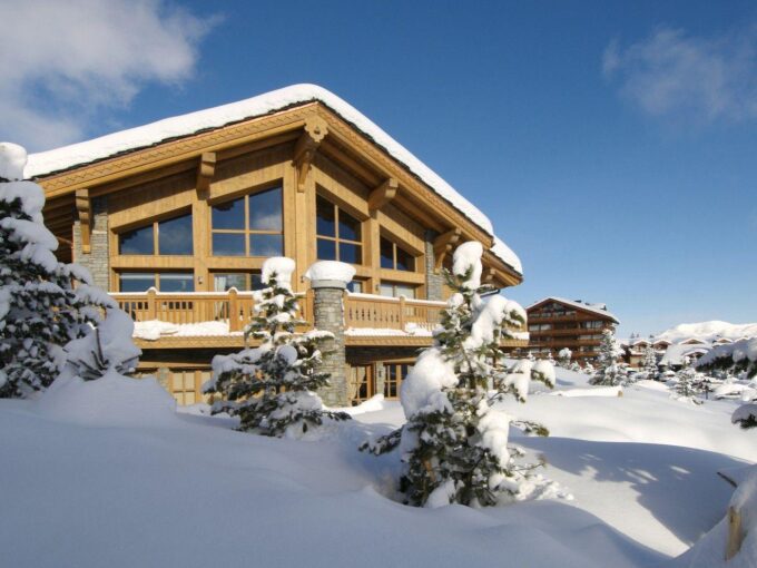 Chalet Razzie Image 11