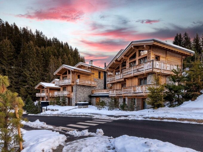Chalet Ultima 5BR Courchevel Image 01
