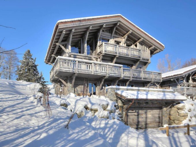 Chalet Eagle Image 01