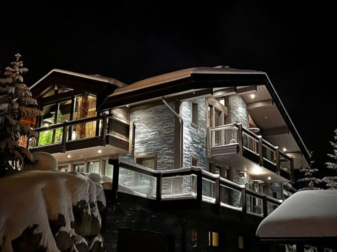 Chalet B Image 01
