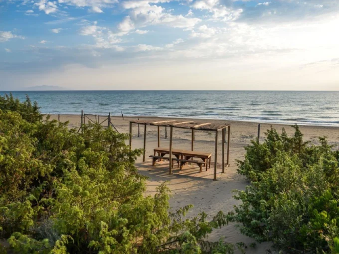 La-Civetta-Tuscany-beach-aerial
