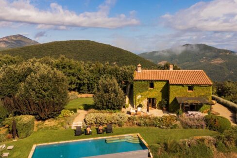 Villa-Monticello-drone-front