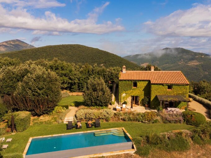 Villa-Monticello-drone-front