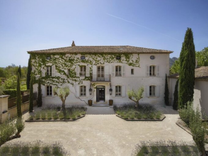 Chalet BASTIDE DES CYPRES Image 01