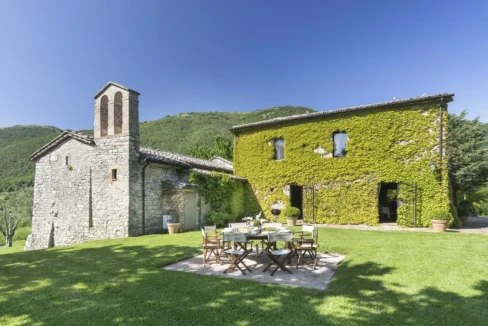 primary-villa-pizzicato-exterior